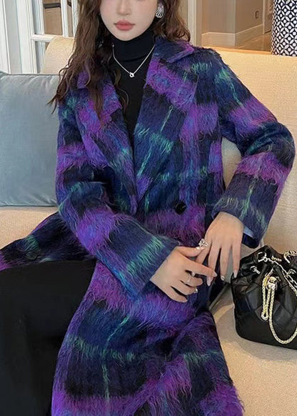 Beautifully Finished Coat in a Timeless Design