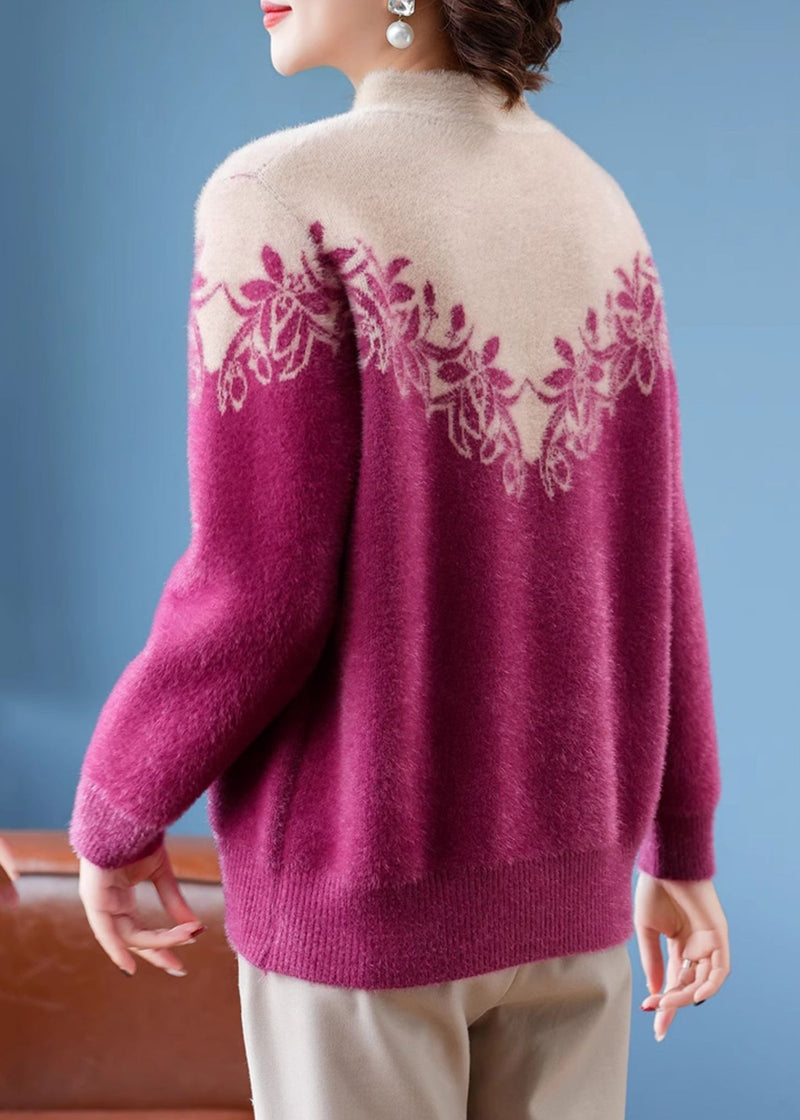 Well Tailored Sweater with a Graceful Silhouette