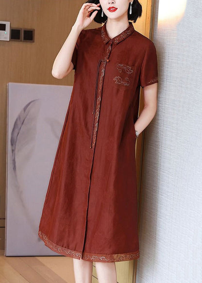 Beautifully Finished Dress in a Timeless Design