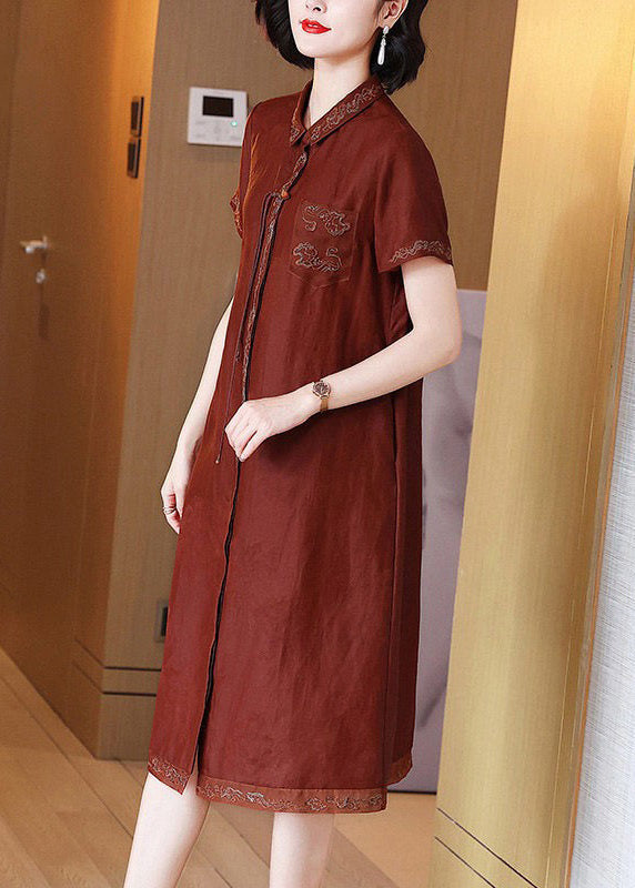 Beautifully Finished Dress in a Timeless Design