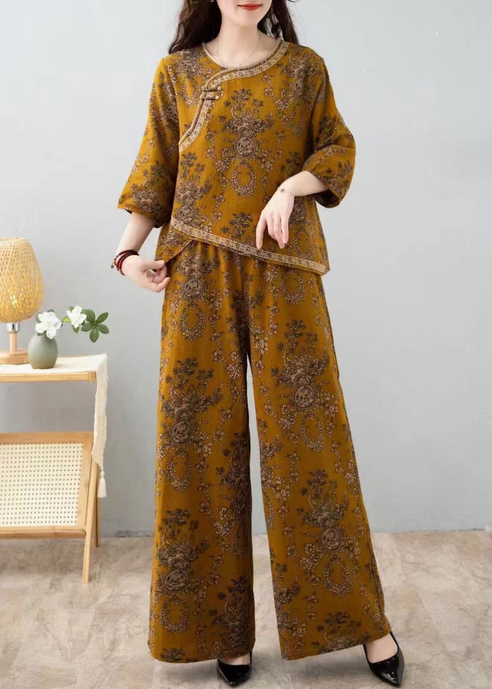 Well Tailored Pants with a Graceful Silhouette