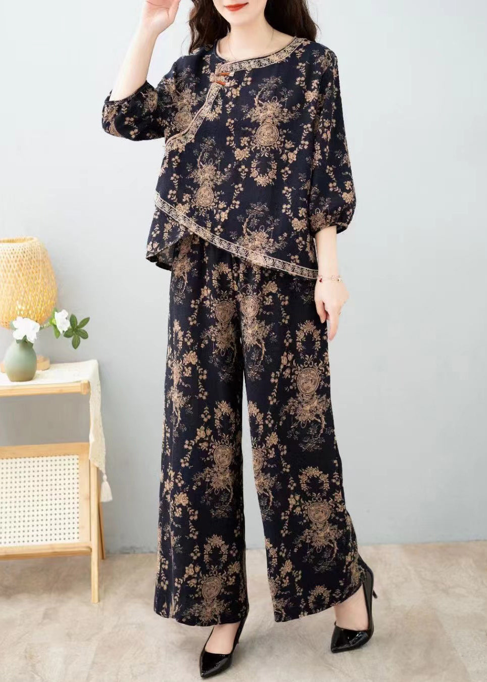 Well Tailored Pants with a Graceful Silhouette