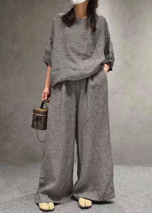 Effortlessly Elegant Garment with a Timeless Design