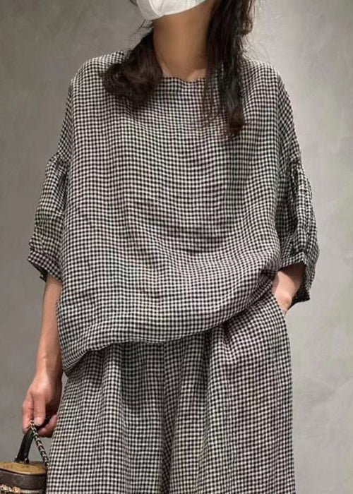Effortlessly Elegant Garment with a Timeless Design