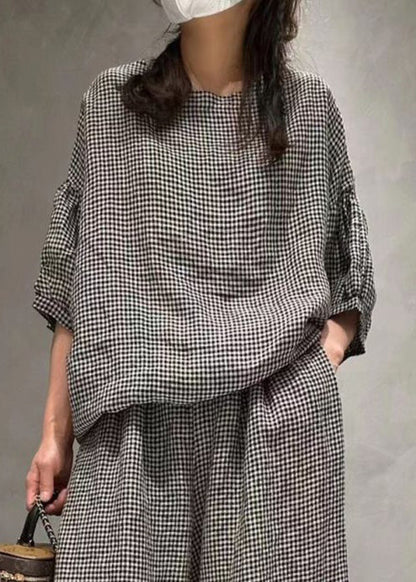 Effortlessly Elegant Garment with a Timeless Design