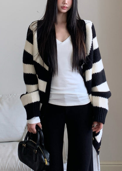 Gracefully Styled Cardigan for Any Occasion