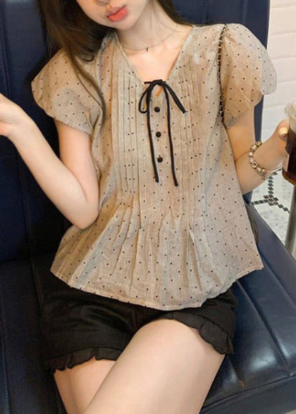 Classic Vintage Top with a Flattering Fit