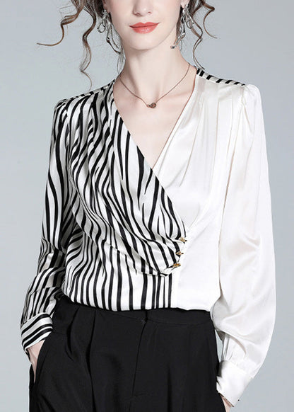 Well Tailored Shirt with a Graceful Silhouette