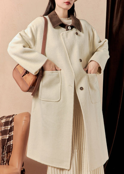 Elegantly Styled Coat for Everyday Wear