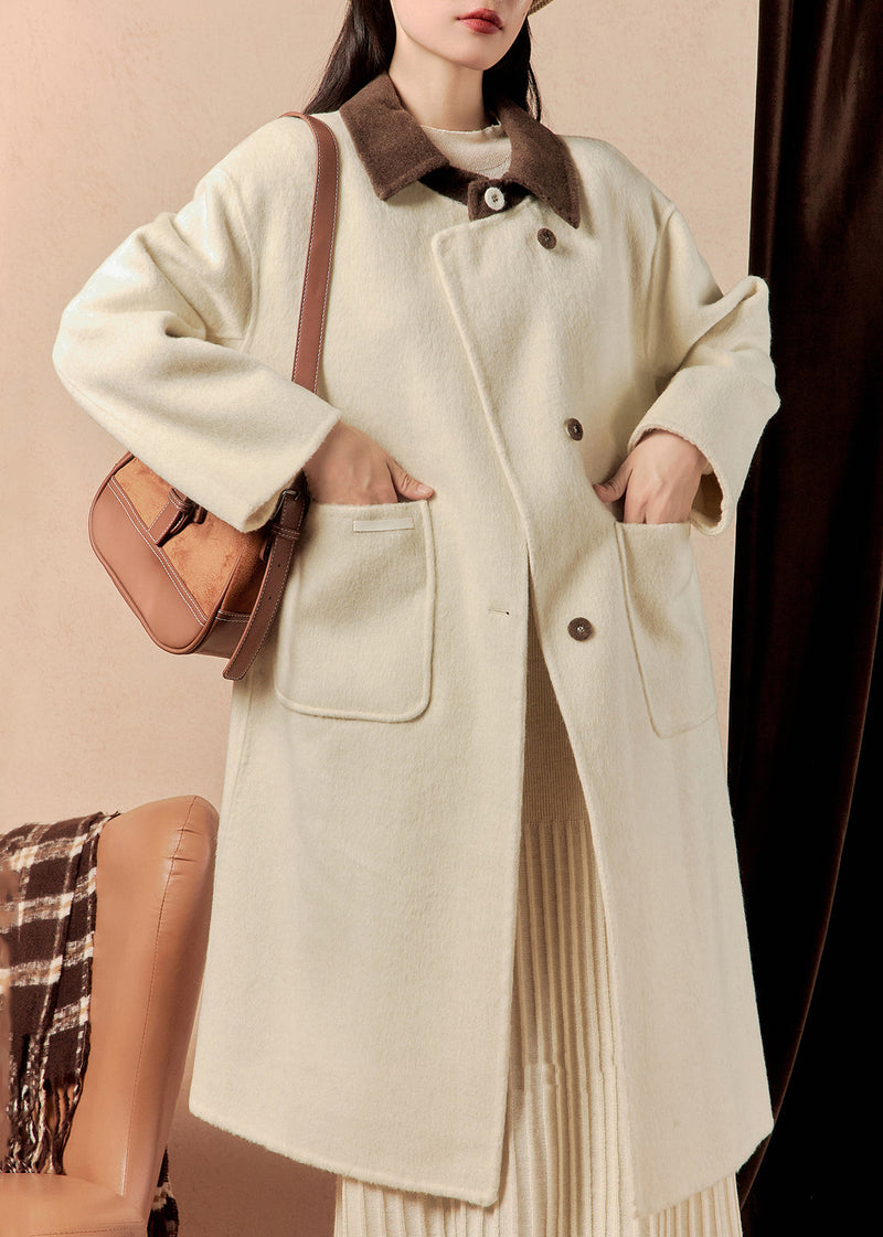 Elegantly Styled Coat for Everyday Wear