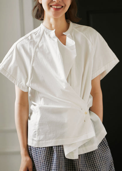 Effortlessly Elegant Top with a Timeless Design
