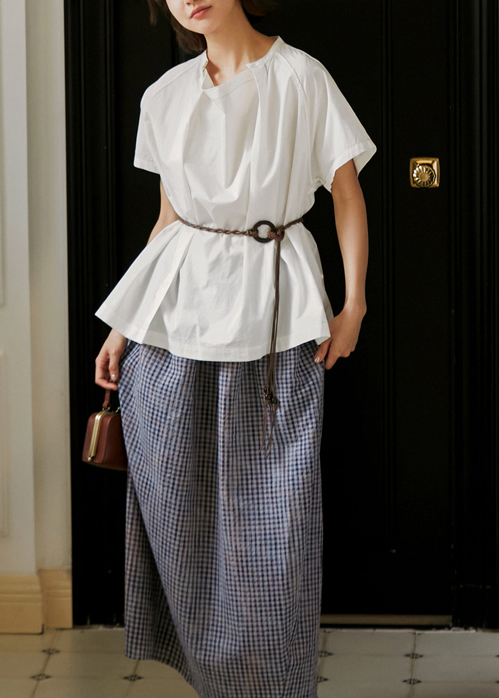 Effortlessly Elegant Top with a Timeless Design