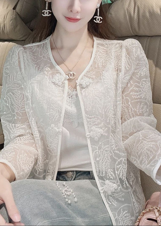 Effortlessly Elegant Coat with a Timeless Design