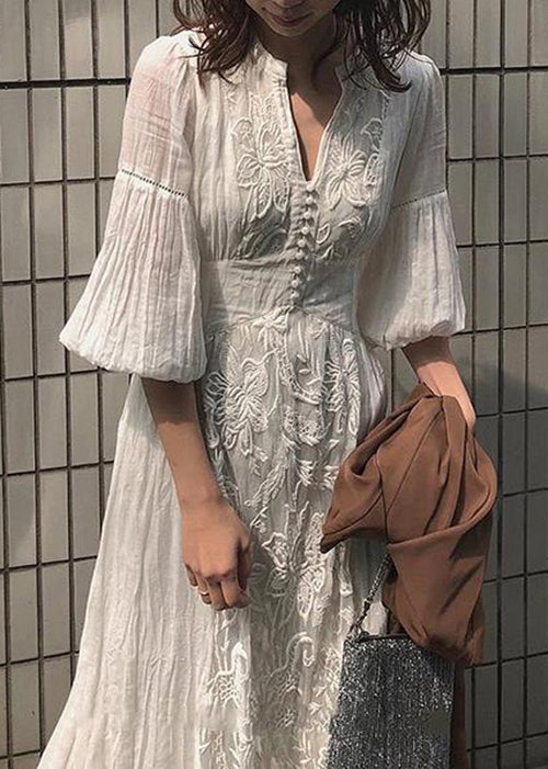 Beautifully Crafted Dress in a Classic Style