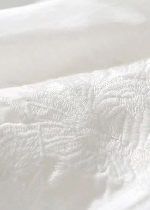 Effortlessly Elegant Shirt with a Timeless Design