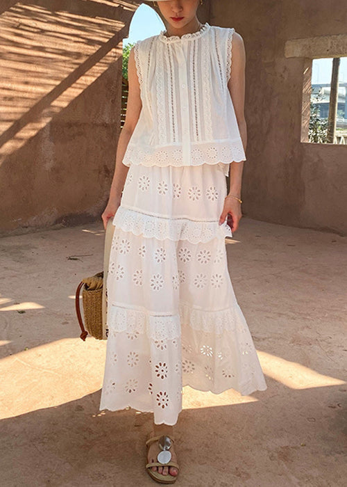 Sophisticated Blouse with a Clean Classic Look