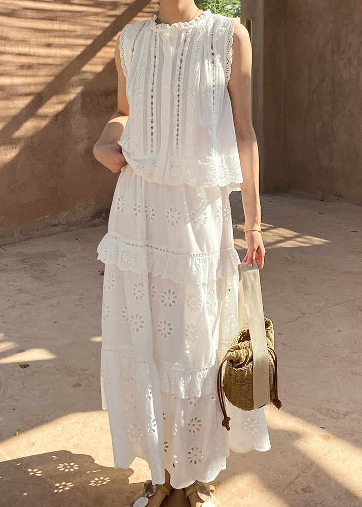 Sophisticated Blouse with a Clean Classic Look
