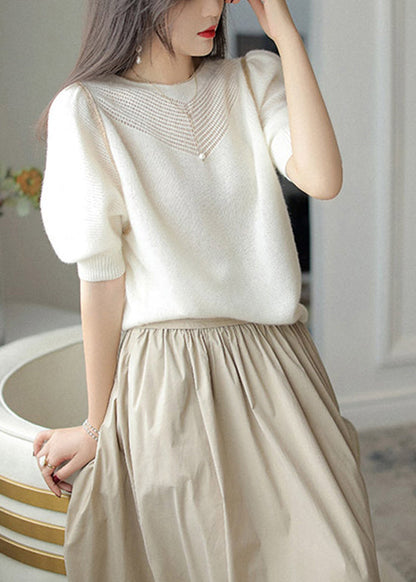 Effortlessly Elegant Top with a Timeless Design