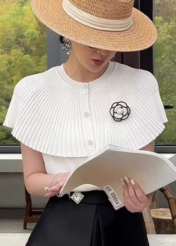 Beautifully Finished Blouse in a Timeless Design