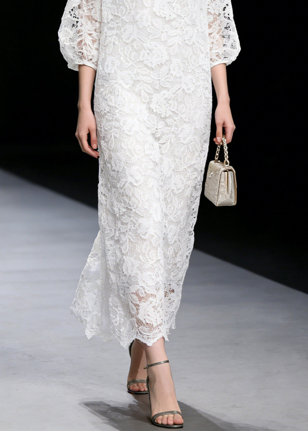 Beautifully Finished Dress in a Timeless Design