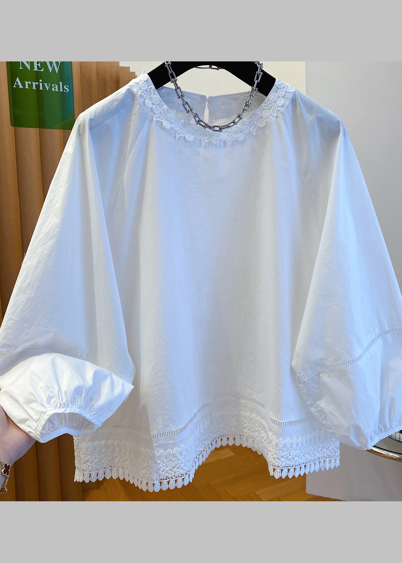Classic Vintage & Enduringly Stylish Top