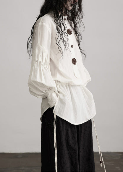 Effortlessly Elegant Top with a Timeless Design