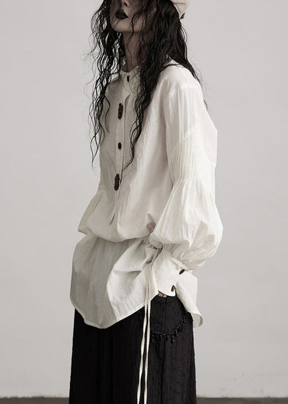Effortlessly Elegant Top with a Timeless Design