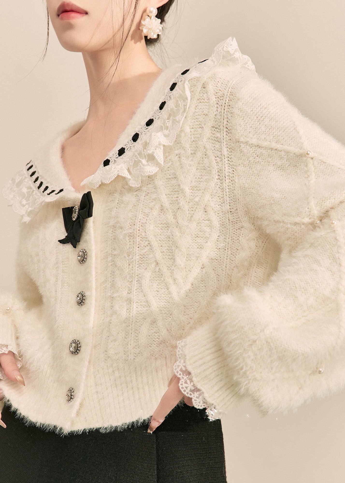 Classic Vintage Sweater with a Flattering Fit