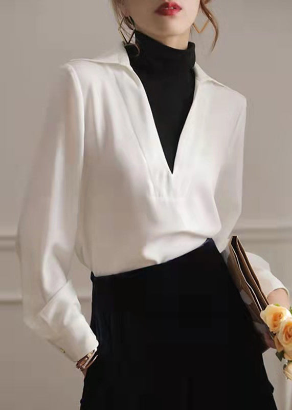 Well Tailored Top with a Graceful Silhouette