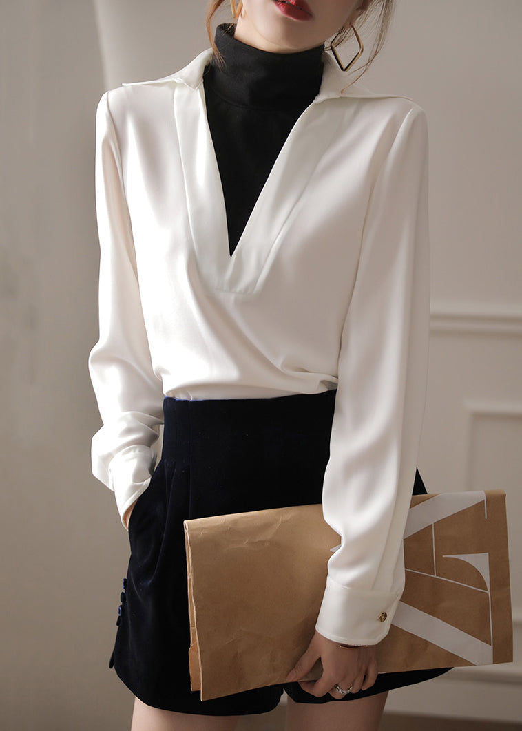 Well Tailored Top with a Graceful Silhouette