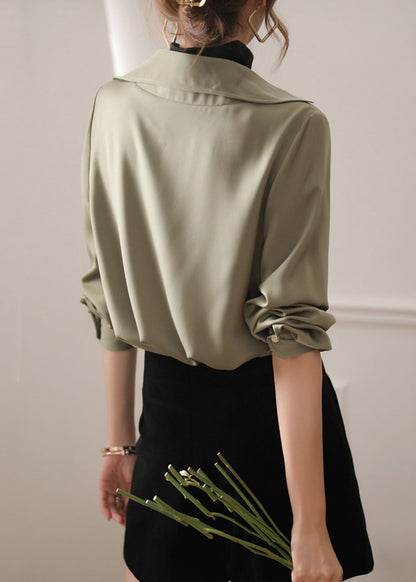 Beautifully Finished Top in a Timeless Design