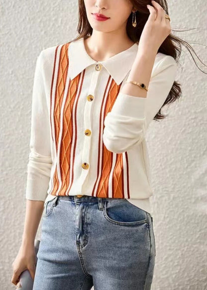 Classic Vintage Sweater with a Flattering Fit