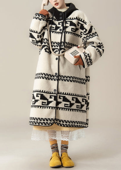 Elegantly Styled Coat for Everyday Wear