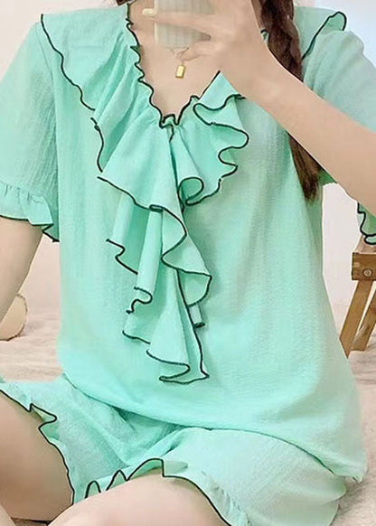 Well Tailored Garment with a Graceful Silhouette