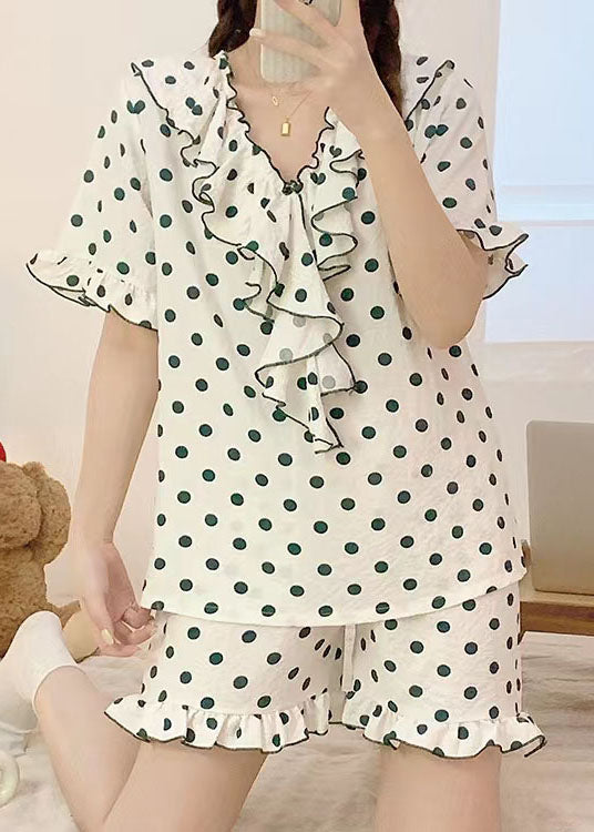 Well Tailored Garment with a Graceful Silhouette