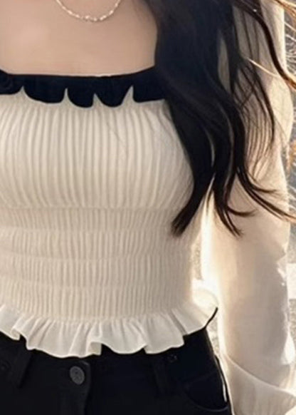 Well Tailored Top with a Graceful Silhouette