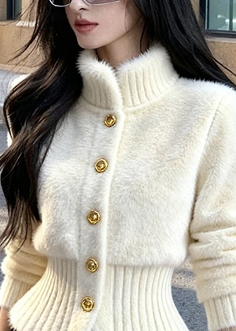 Beautifully Finished Cardigan in a Timeless Design