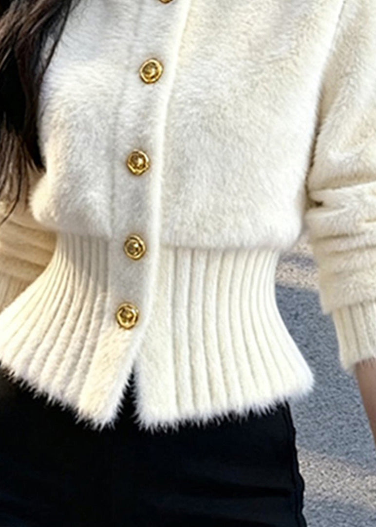 Beautifully Finished Cardigan in a Timeless Design