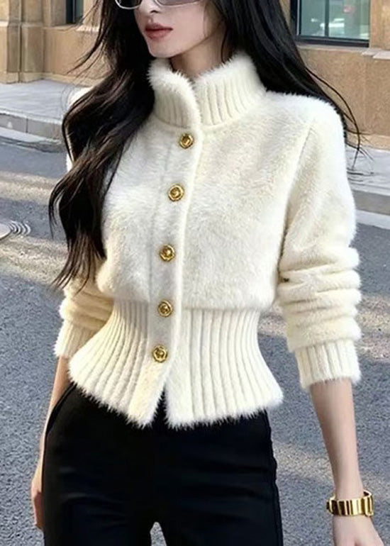 Beautifully Finished Cardigan in a Timeless Design