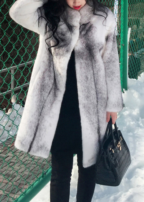 Gracefully Styled Coat for Any Occasion