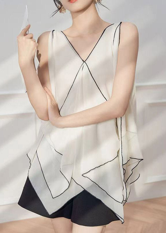 Polished Top with an Effortless Classic Look