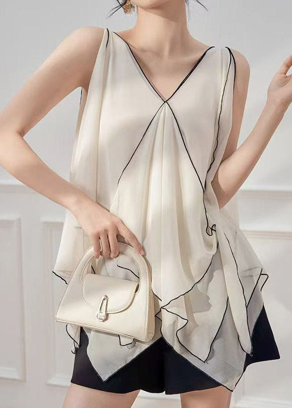 Polished Top with an Effortless Classic Look