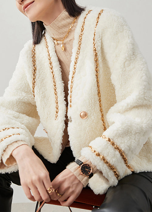 Elegantly Styled Coat for Everyday Wear