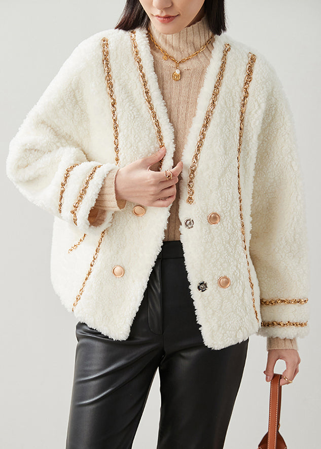 Elegantly Styled Coat for Everyday Wear