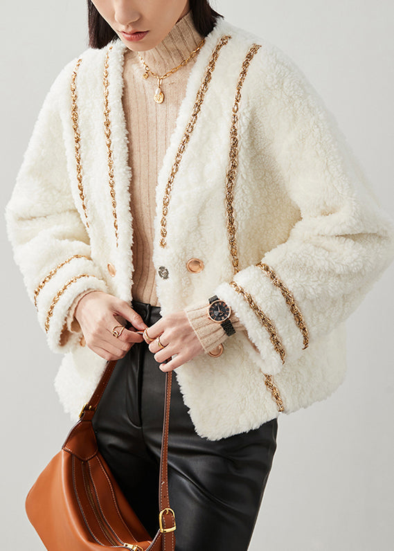 Elegantly Styled Coat for Everyday Wear