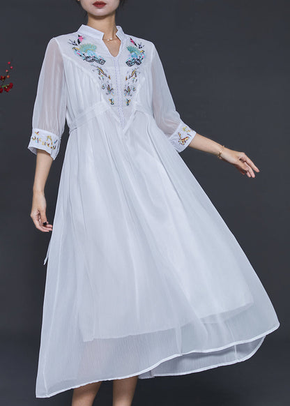 Beautifully Finished Dress in a Timeless Design