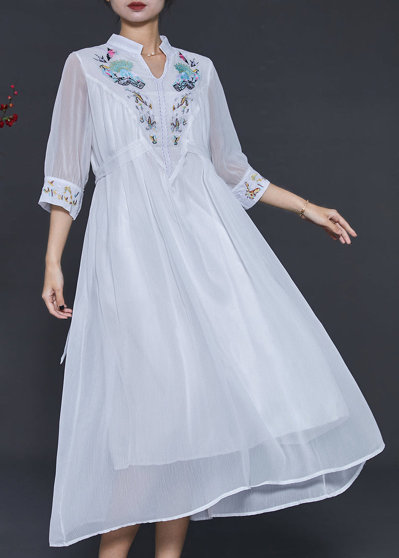 Beautifully Finished Dress in a Timeless Design