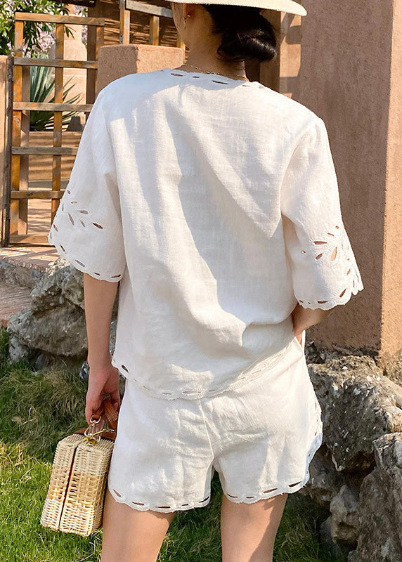 Beautifully Finished Top in a Timeless Design