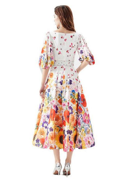 Classic Vintage Dress with a Flattering Fit