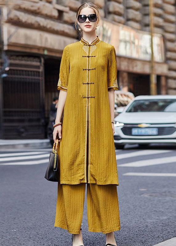 Gracefully Styled Garment for Any Occasion